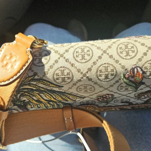 Tory Burch RARE! RARE!🔥🔥 Women's T Monogram Jacquard Embroidered Shoulder Bag - Picture 6 of 9